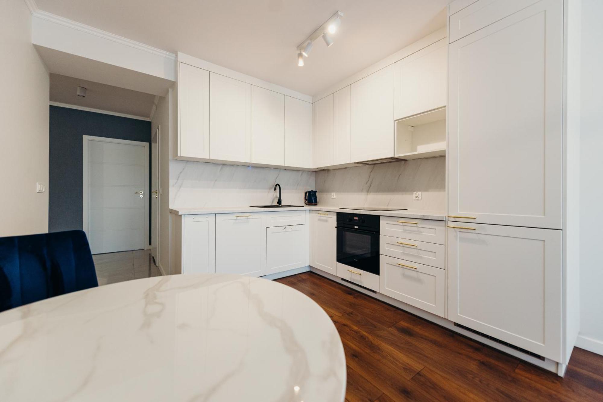 3 Bedrooms Premium Bella Blue For 8 Guests With Ac And Free Out Side Parking เชชูฟ ภายนอก รูปภาพ