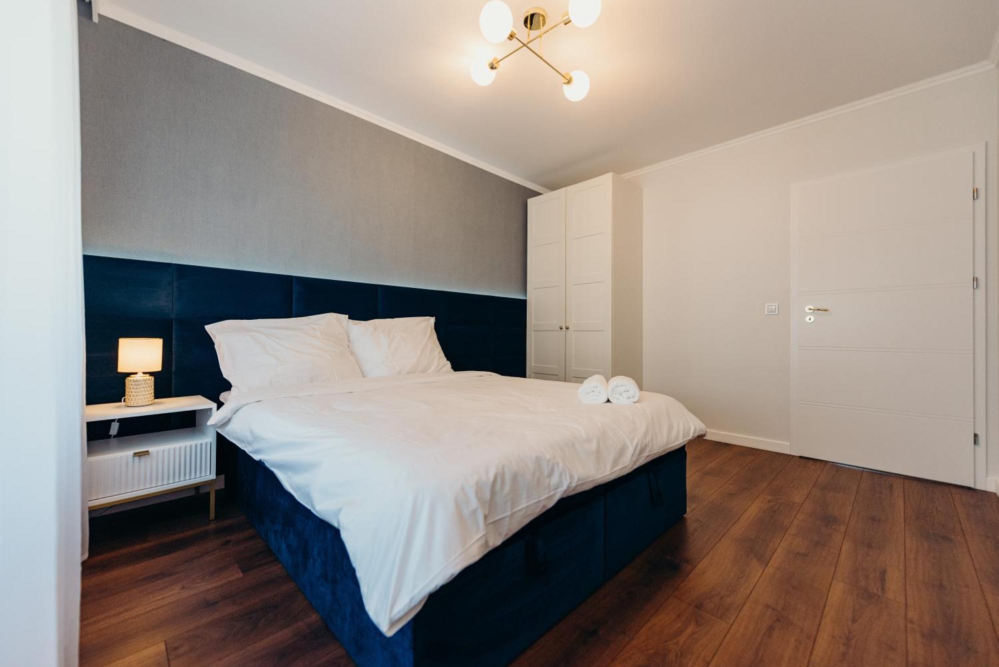 3 Bedrooms Premium Bella Blue For 8 Guests With Ac And Free Out Side Parking เชชูฟ ภายนอก รูปภาพ