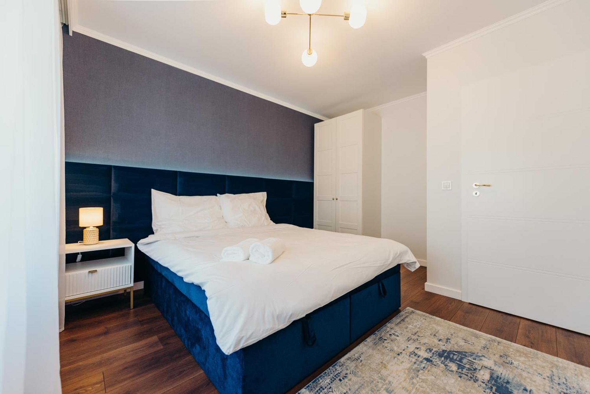 3 Bedrooms Premium Bella Blue For 8 Guests With Ac And Free Out Side Parking เชชูฟ ภายนอก รูปภาพ